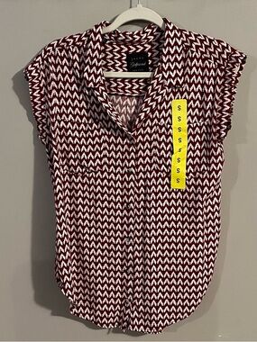$6❤️Bundled JACHS Girlfriend Shirt